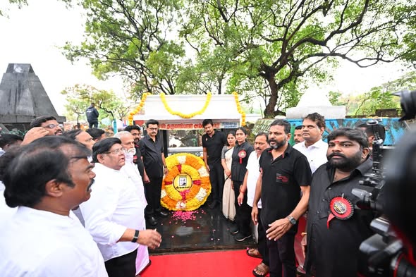 சென்னை மூலக்கொத்தளம் மயானத்தில் உள்ள மொழிப்போர் தியாகிகளான தாளமுத்து,