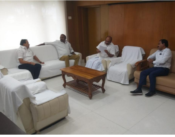 நகர்புர வாழ்விட மேம்பாட்டு வாரியம் மூலம் கட்டப்படவுள்ள M.G.R நகர் அடுக்கு மாடி குடியிருப்பு கட்டுமான பணி